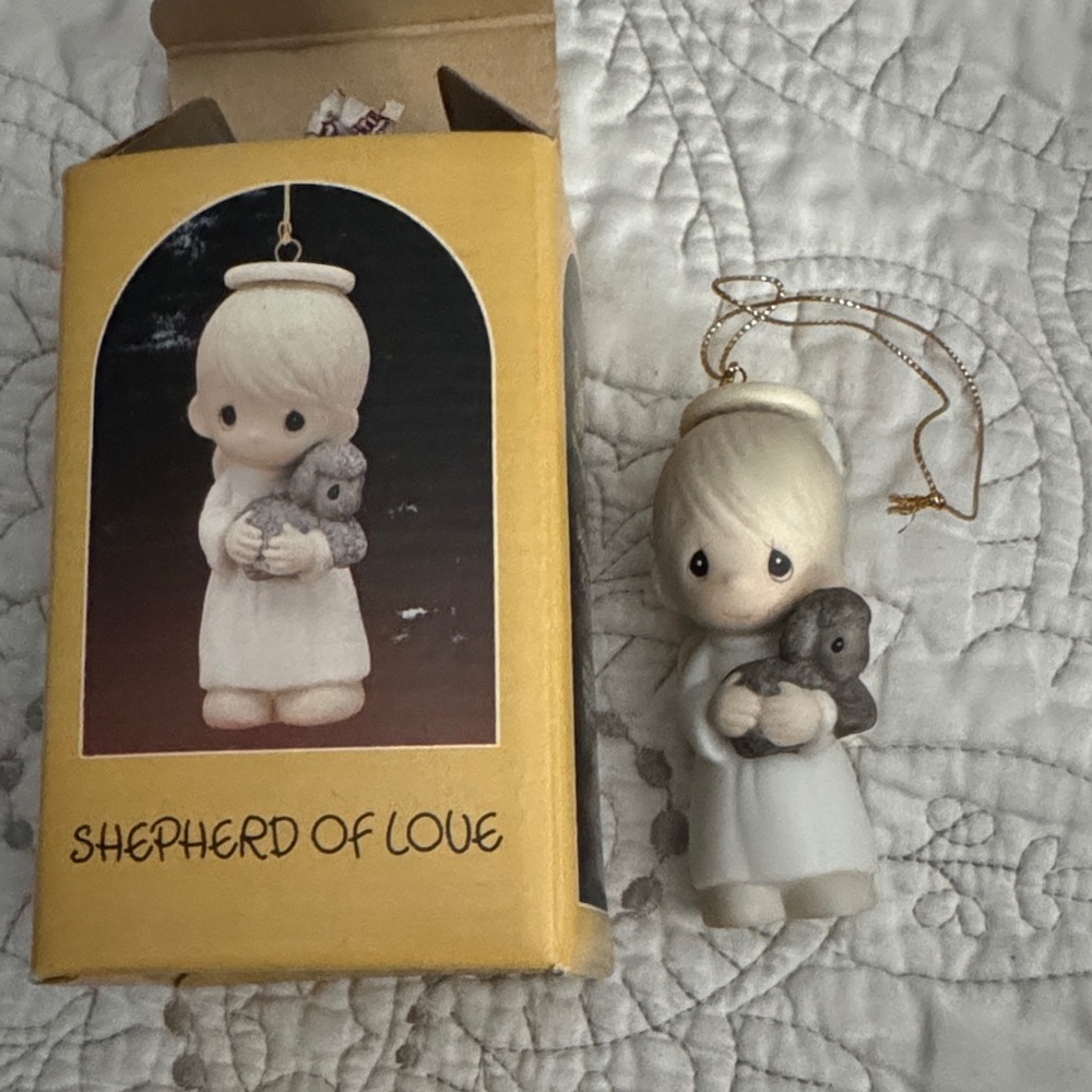 Precious Moments Shepherd of Love Ornament - Cream and Gray